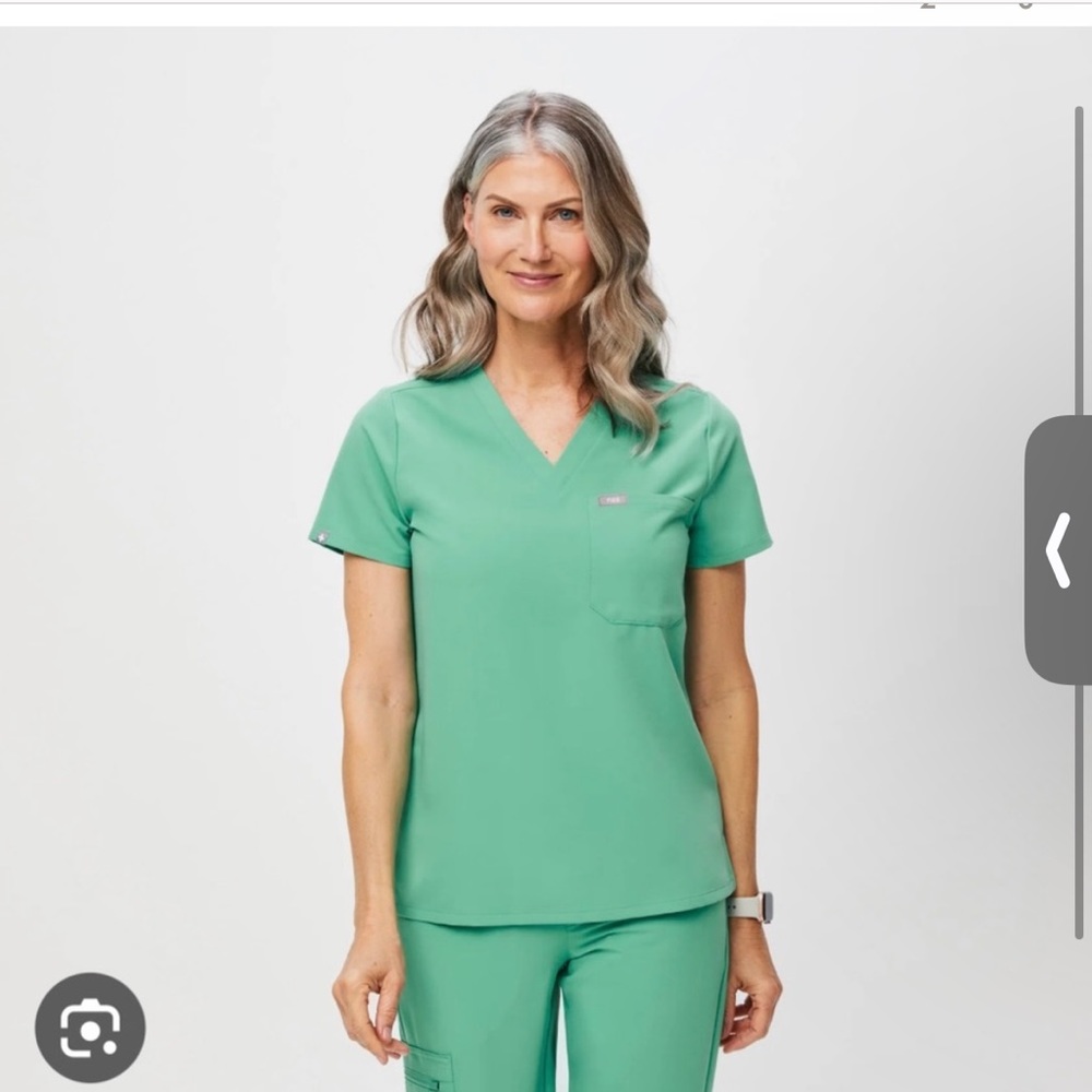 NWT Figs Catarina Top XXS - Surgical Green